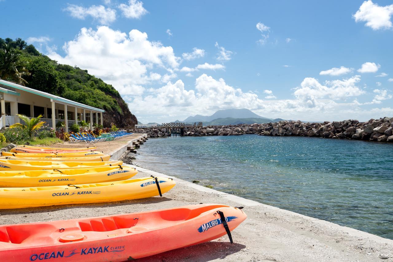 Bird Rock Beach Hotel Бастер Екстериор снимка