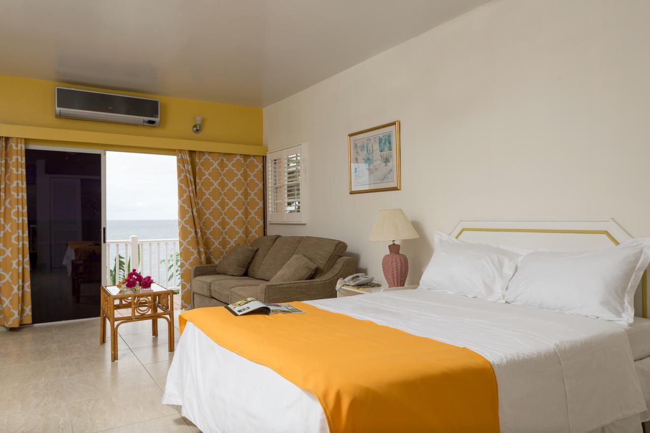 Bird Rock Beach Hotel Бастер Екстериор снимка